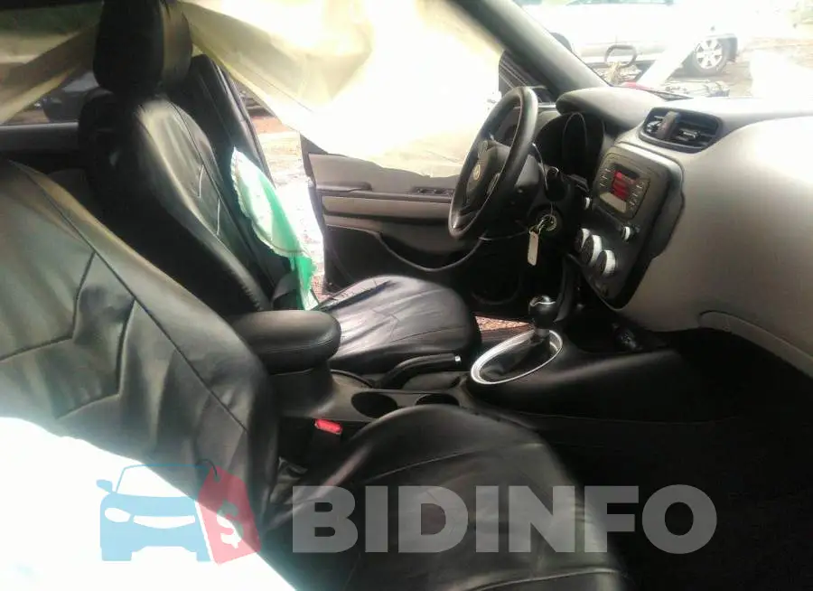 KNDJN2A29G7351539 Photo# 5