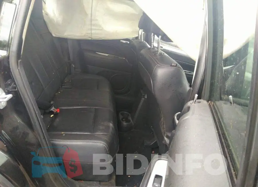 1C4NJDEB6GD795580 Photo# 8
