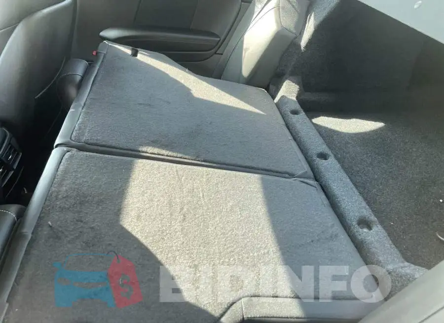 1G6AC1RX8F0112963 Photo# 8