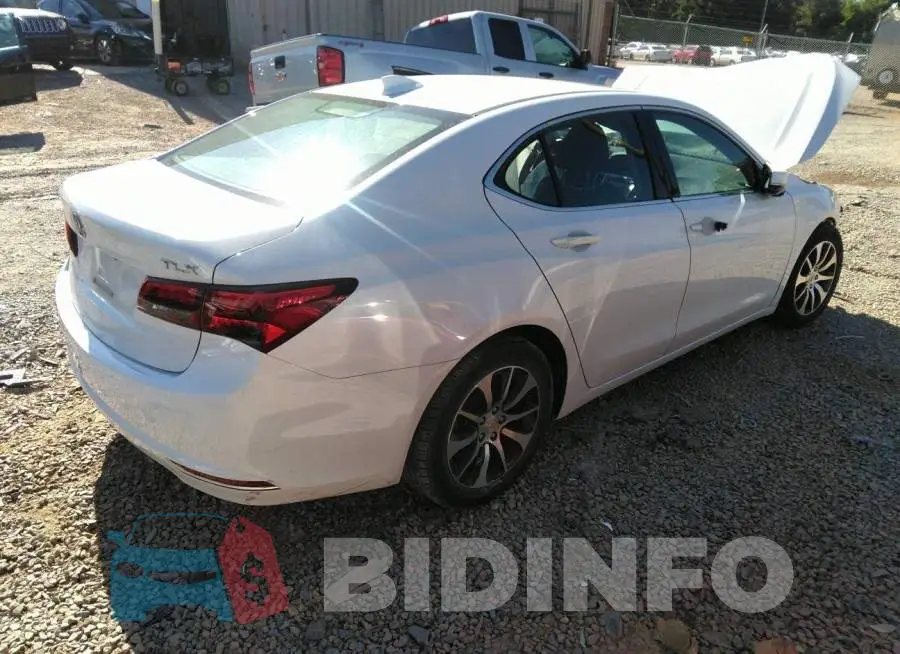 19UUB1F35HA005303 Photo# 4
