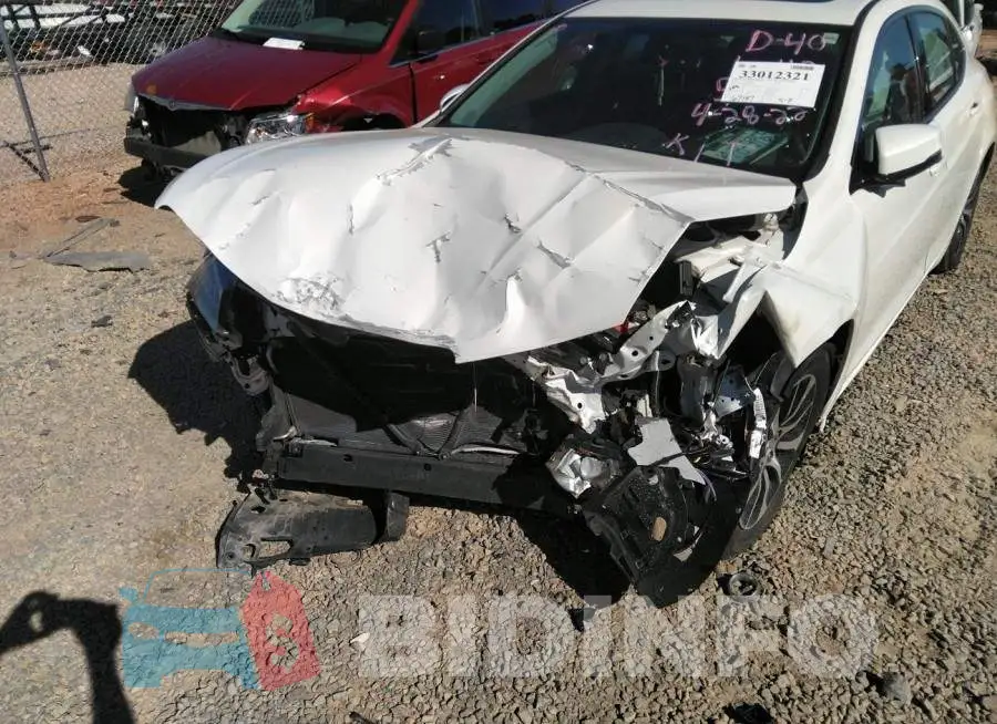 19UUB1F35HA005303 Photo# 6
