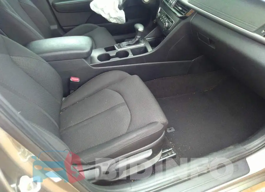 5XXGT4L39HG161752 Photo# 5