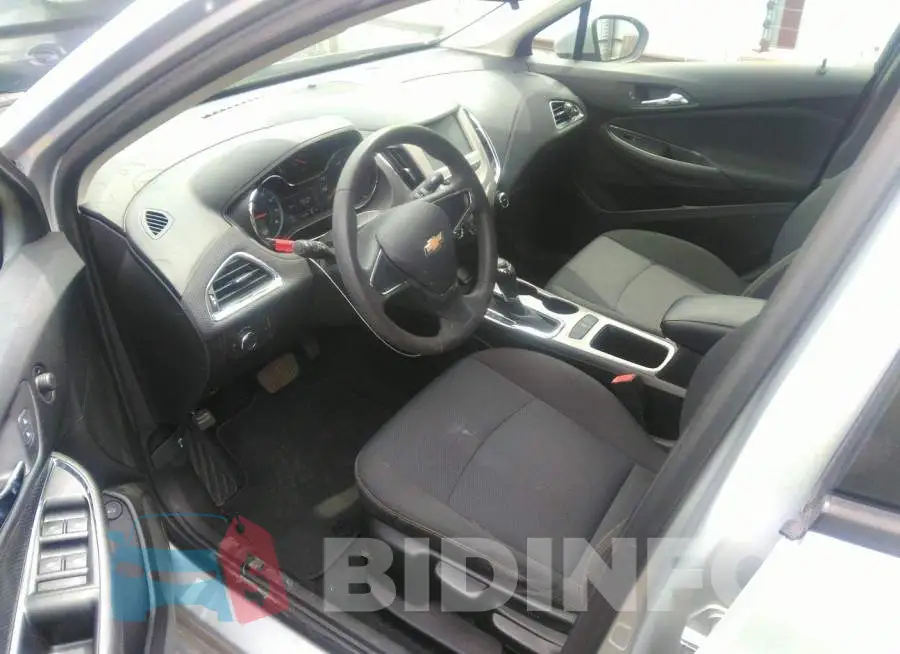 1G1BC5SM6J7211931 Photo# 5