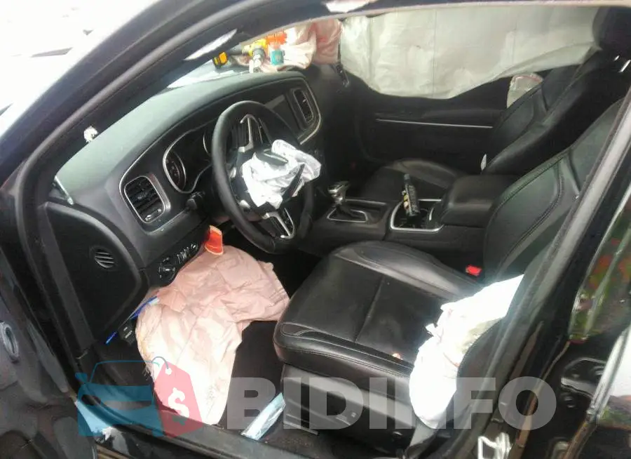 2C3CDXJGXJH189943 Photo# 5