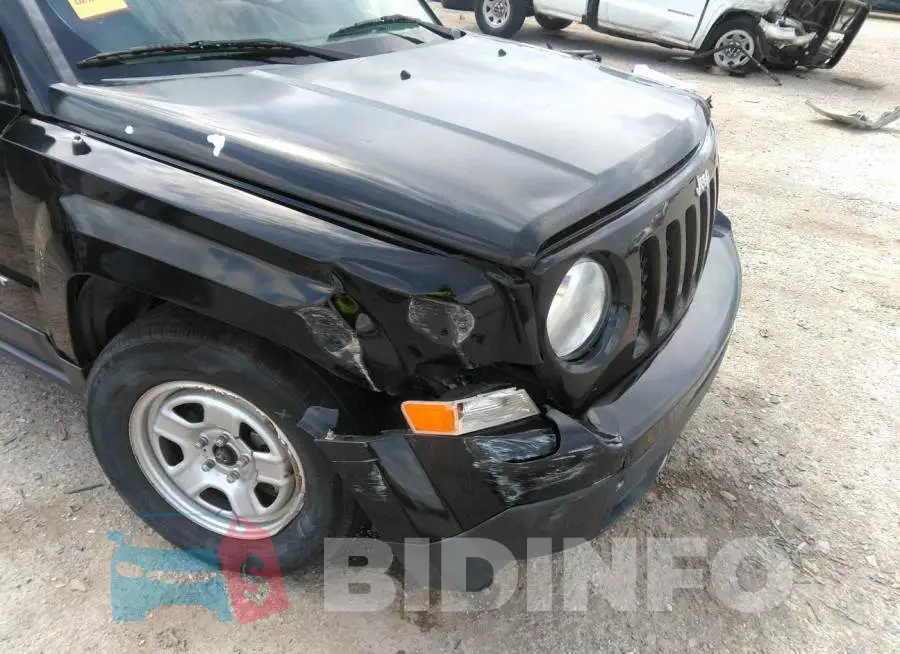 1C4NJPBAXGD505726 Photo# 6