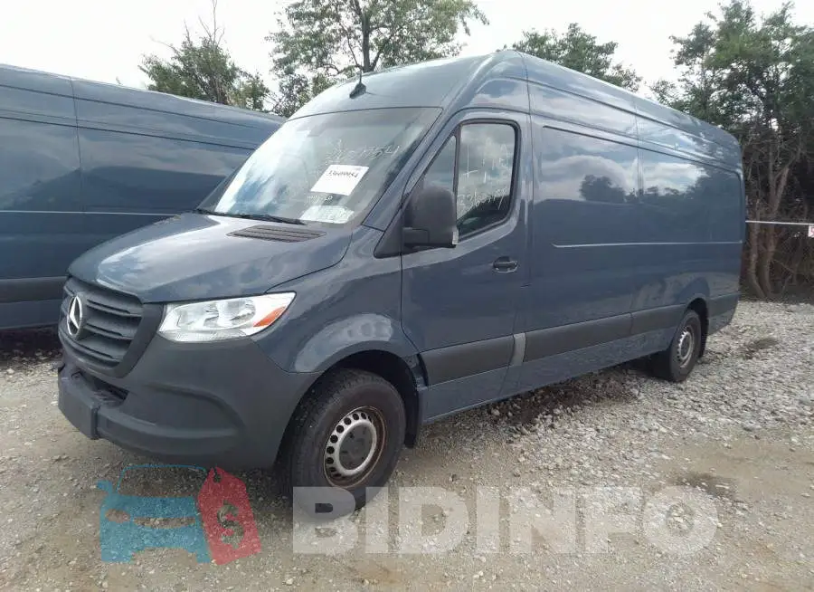 WD4PF1CD9KP141831 Photo# 2