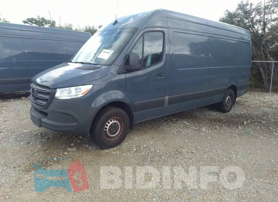 WD4PF1CD8KP143831 Photo# 2