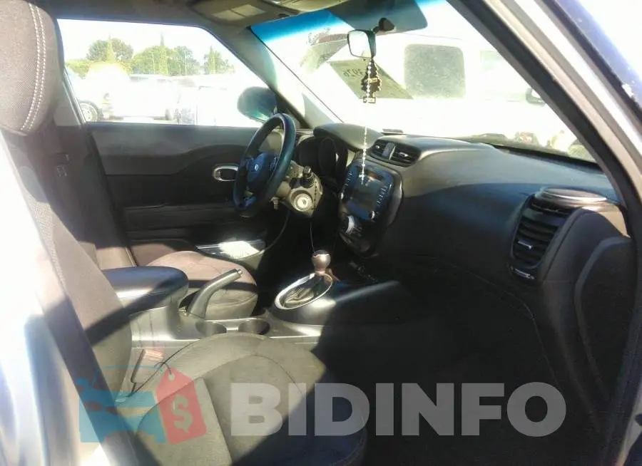KNDJP3A5XJ7550374 Photo# 5