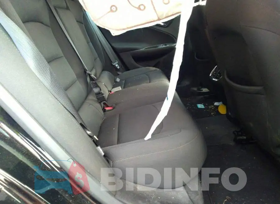 1G1ZD5ST2KF111917 Photo# 8