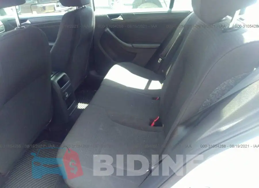 3VW1K7AJXFM408393 Photo# 8