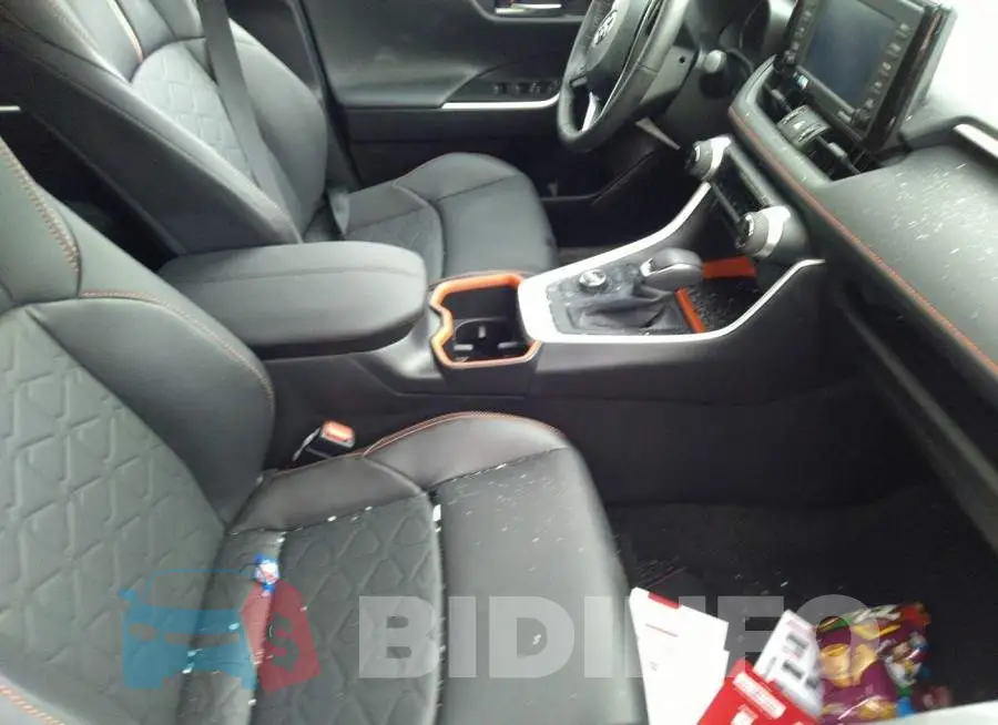 2T3J1RFV6NW269387 Photo# 5