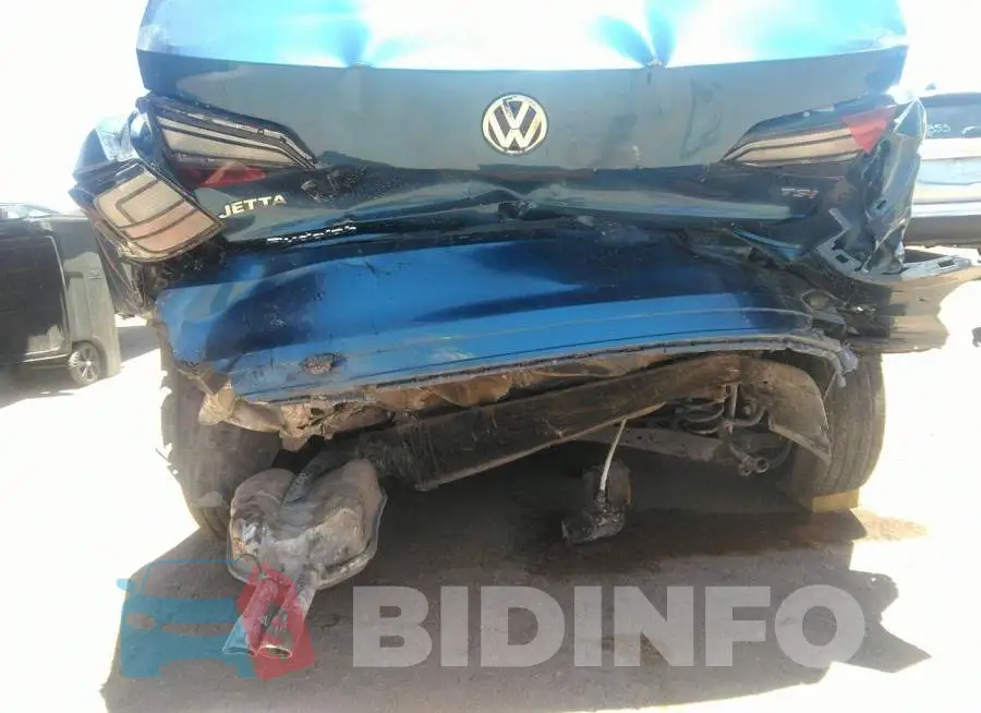 3VW2B7AJ2JM210856 Photo# 6