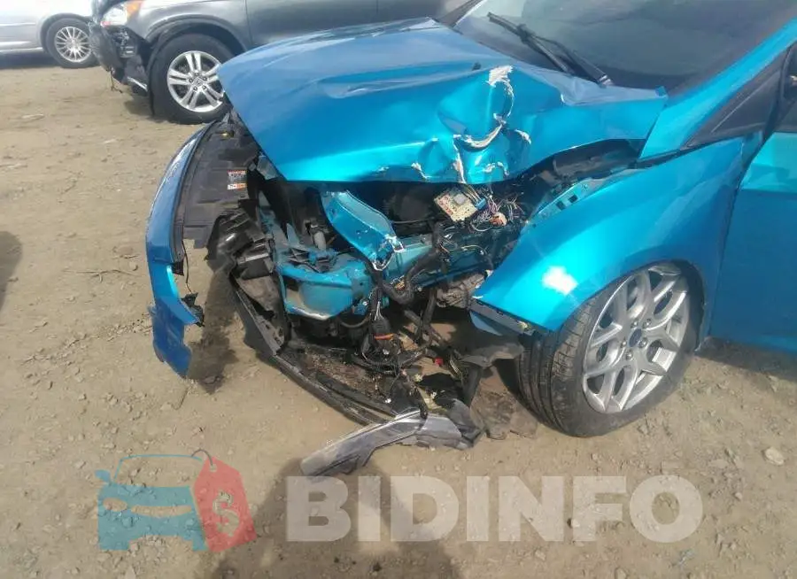 1FADP3K27FL375605 Photo# 6
