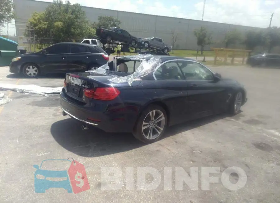 WBA4T9C38H5A15301 Photo# 4