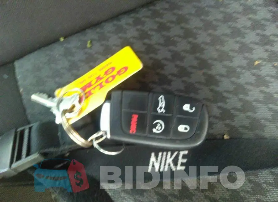 2C3CDXHG8MH650227 Photo# 11