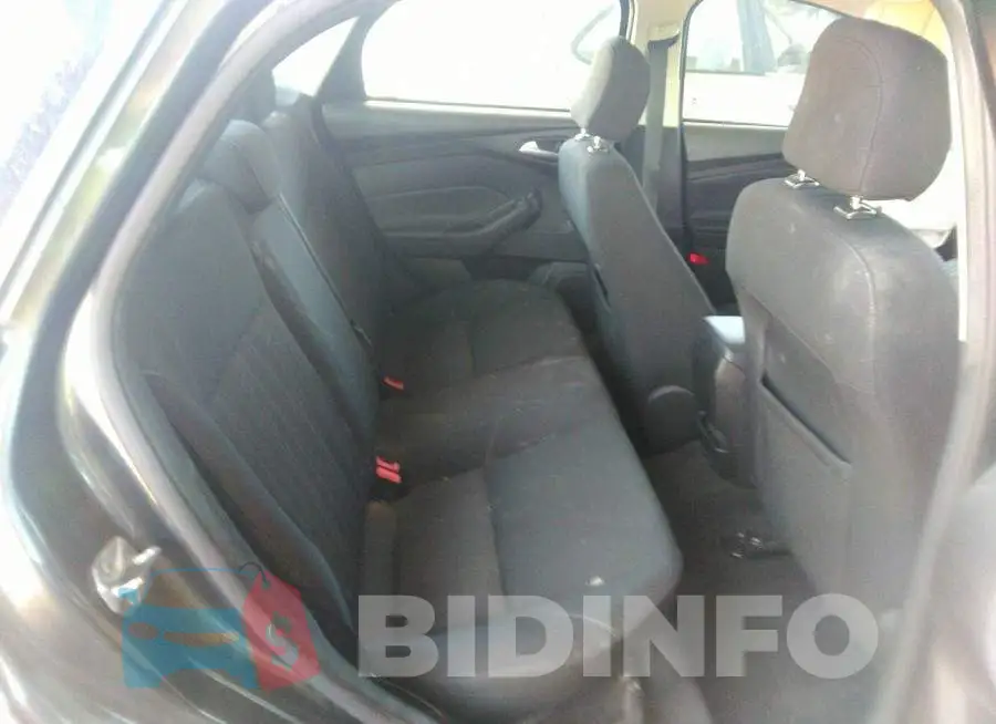 1FADP3F24HL344311 Photo# 8