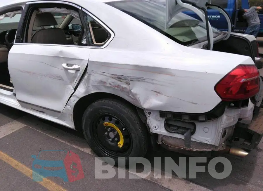 1VWBT7A33GC015888 Photo# 6