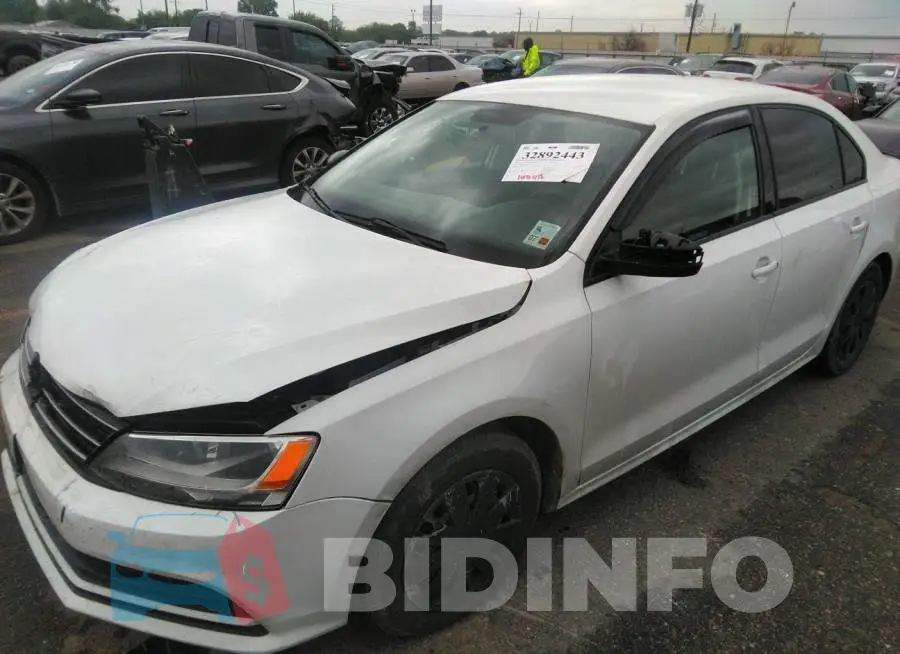 3VW2K7AJ7FM250115 Photo# 2