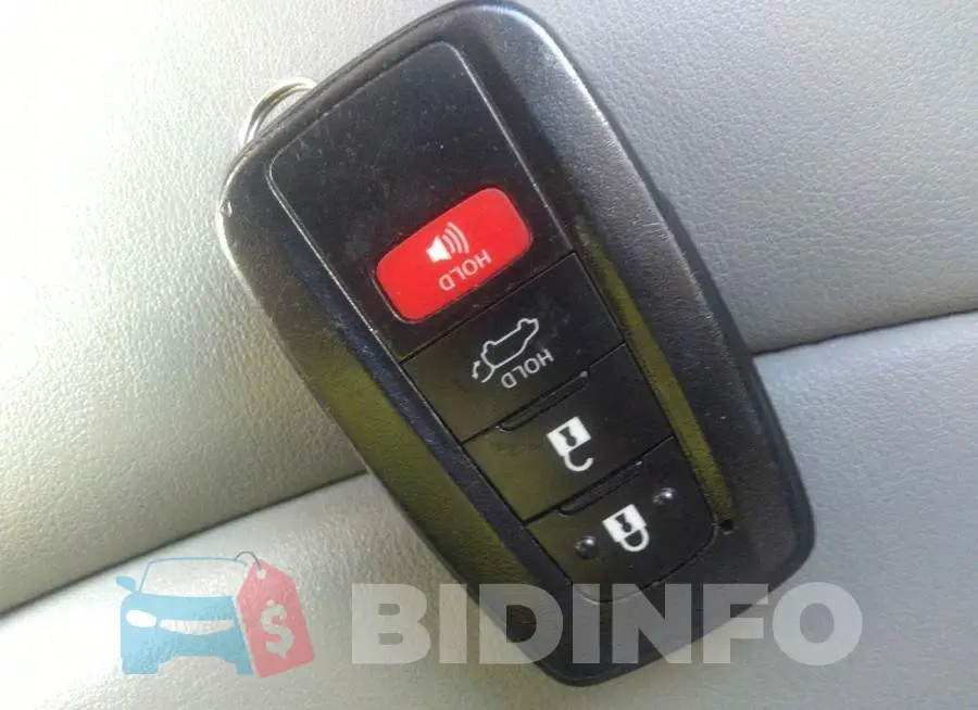 2T3C1RFV2KW046171 Photo# 11