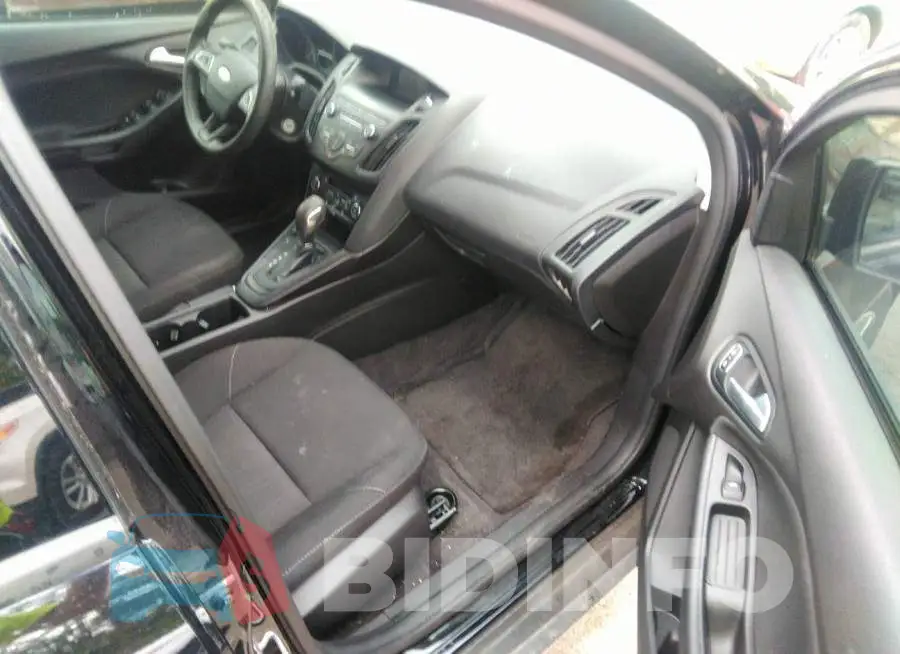 1FADP3FE7JL286906 Photo# 5