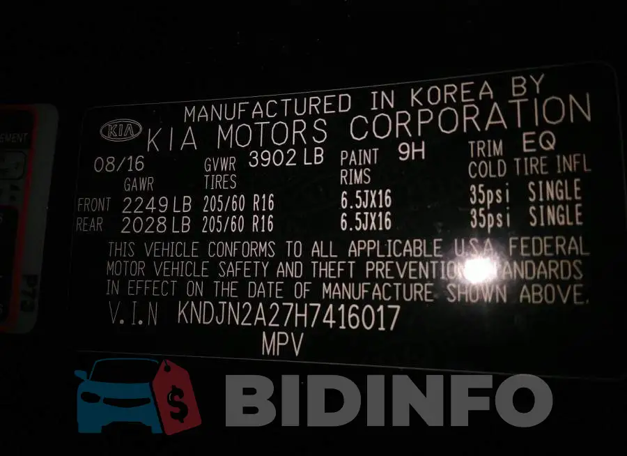 KNDJN2A27H7416017 Photo# 9