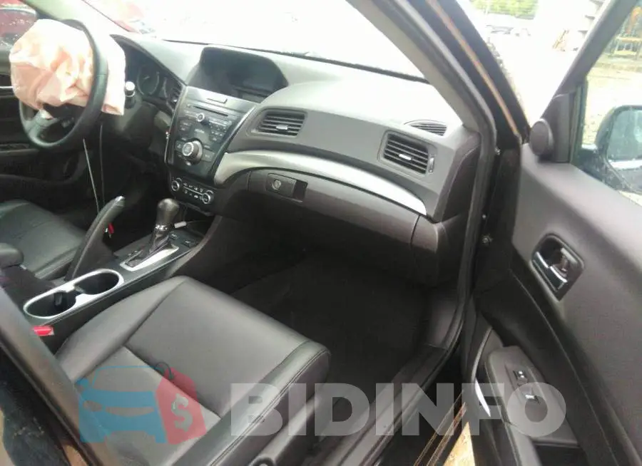 19UDE2F36HA000429 Photo# 5