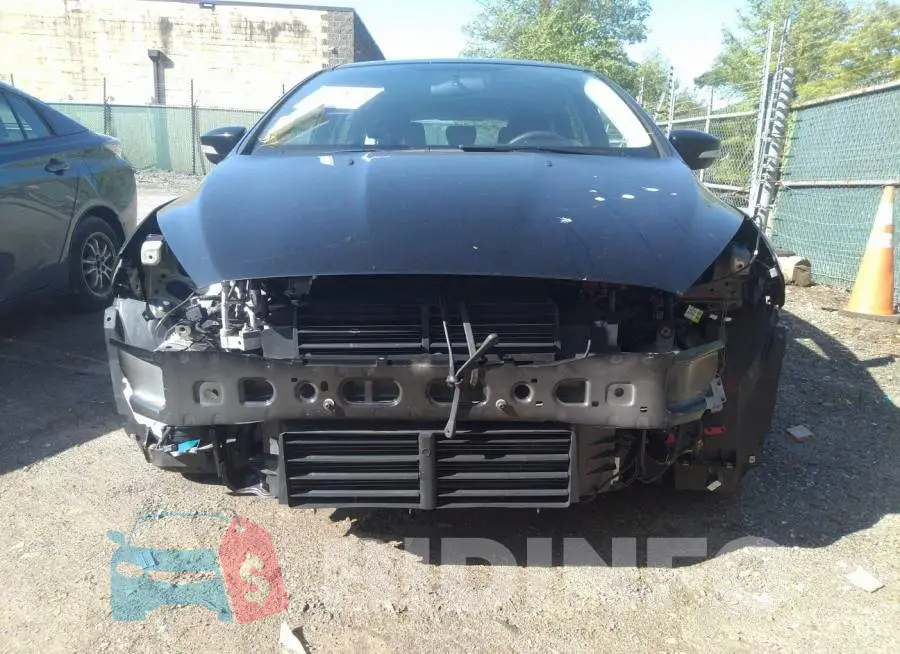 1FADP3M27JL241148 Photo# 6