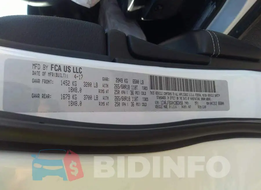 1C4RJFBGXHC863058 Photo# 9