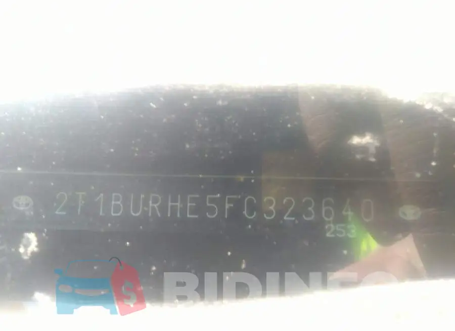 2T1BURHE5FC323640 Photo# 9