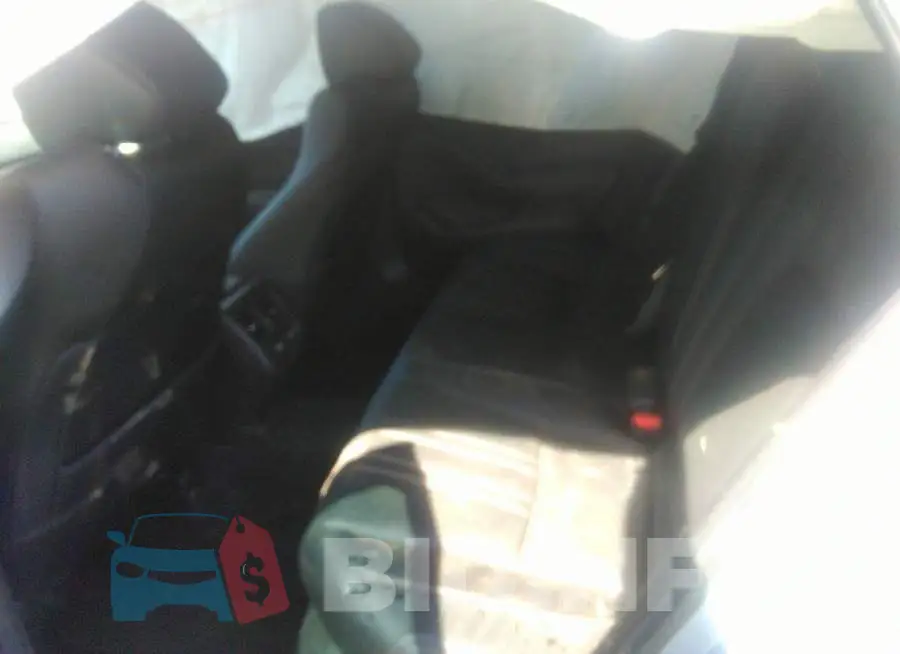 1HGCV2F92MA025452 Photo# 8