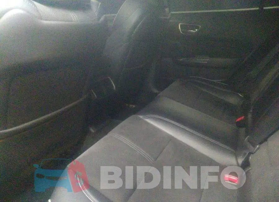 19UUB2F69JA008632 Photo# 8