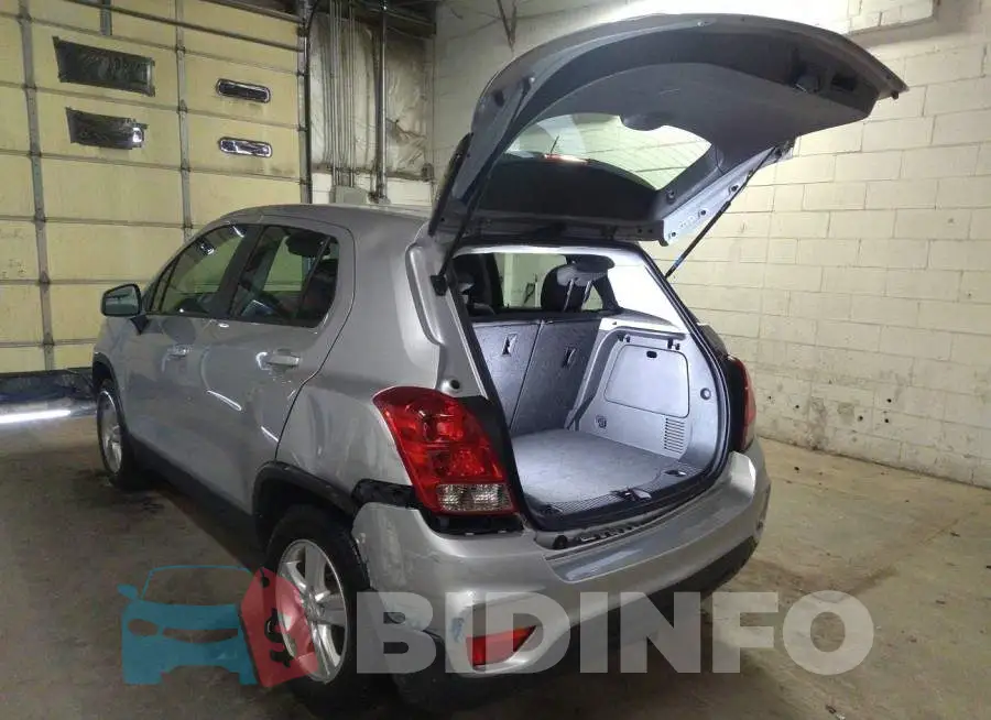 KL7CJNSB1HB242895 Photo# 3