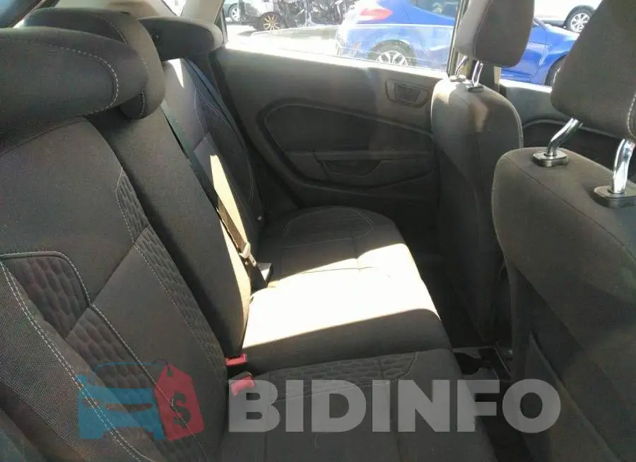 3FADP4EJXJM117336 Photo# 8