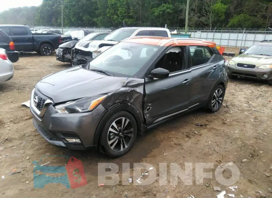 3N1CP5CU1JL516377 Photo# 2