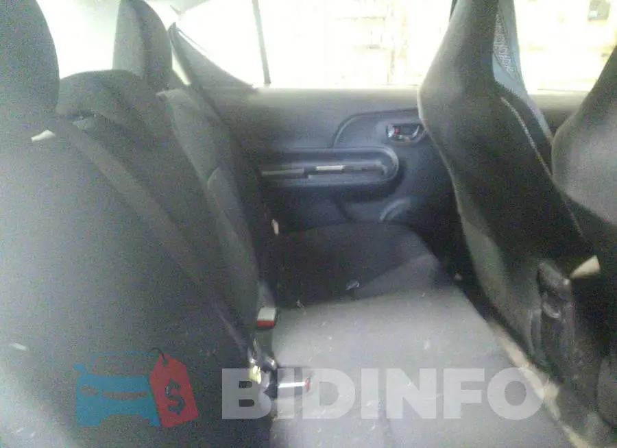 JTDKDTB35F1094563 Photo# 8