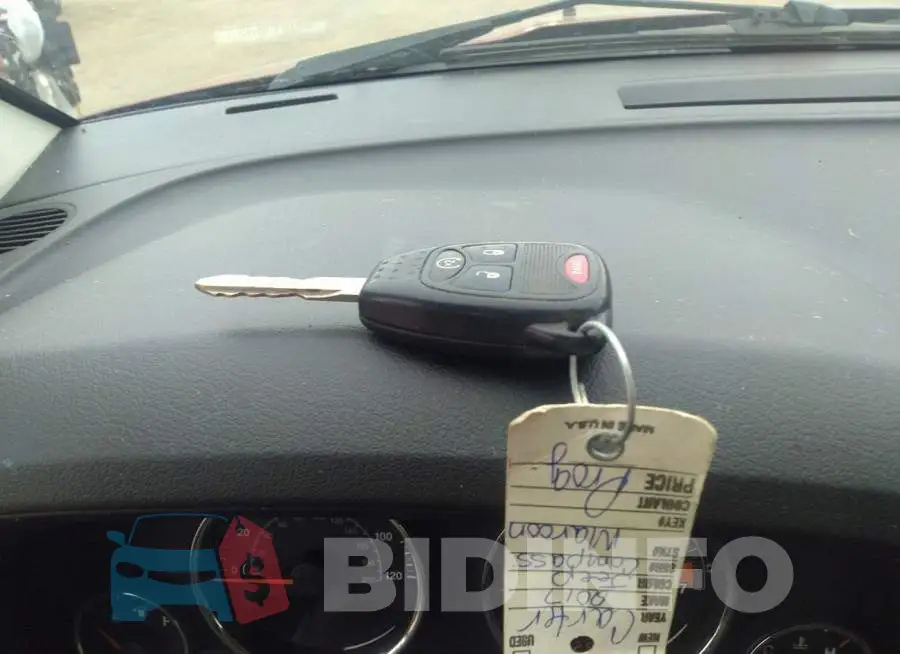 1C4NJDEB1HD167511 Photo# 11
