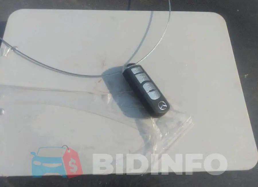 3MZBN1U72JM228617 Photo# 11