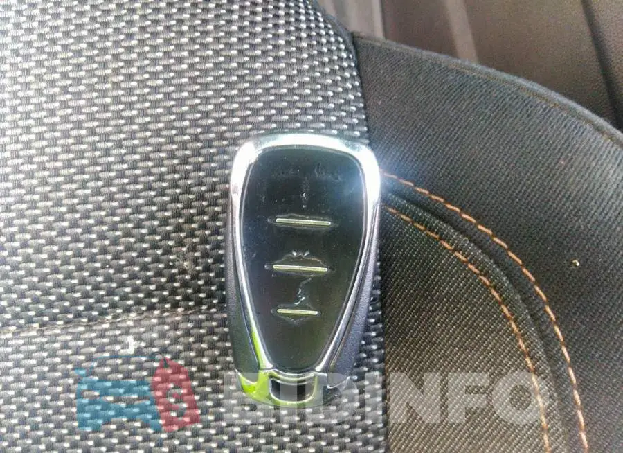 1GNEVGKW4JJ105225 Photo# 11