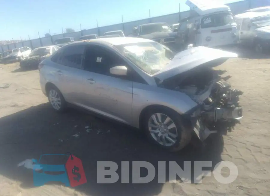 1FADP3F2XJL205516 Photo# 1