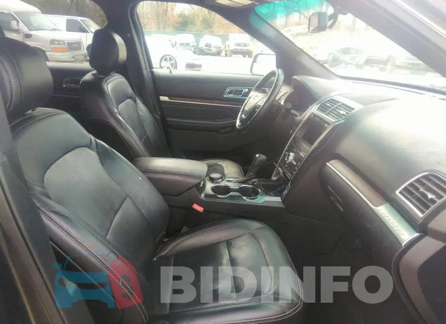 1FM5K8F85HGC37979 Photo# 5