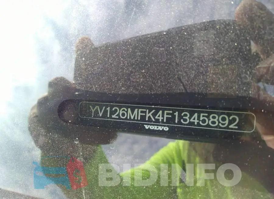 YV126MFK4F1345892 Photo# 9