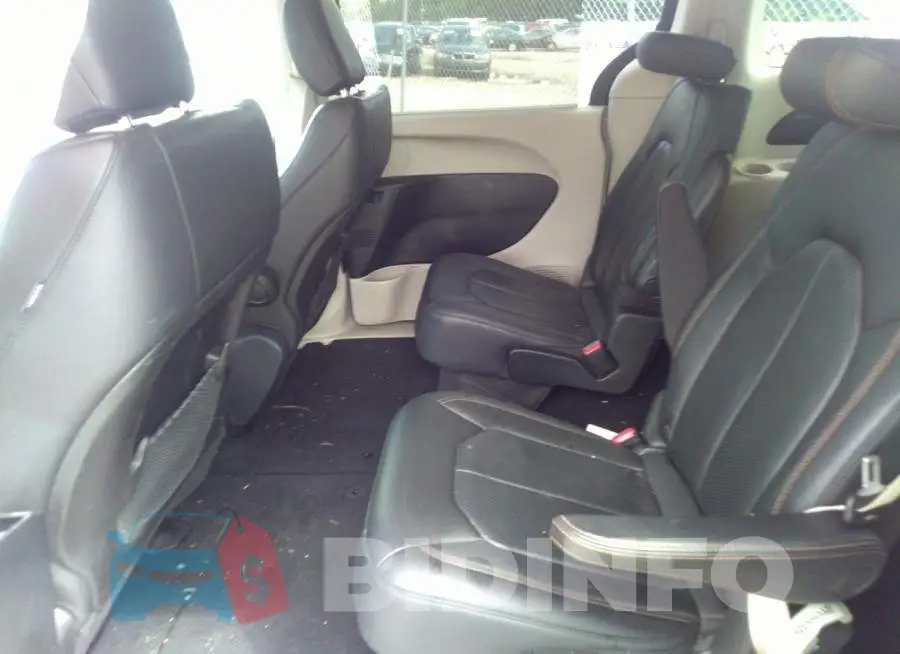 2C4RC1BG2LR272509 Photo# 8