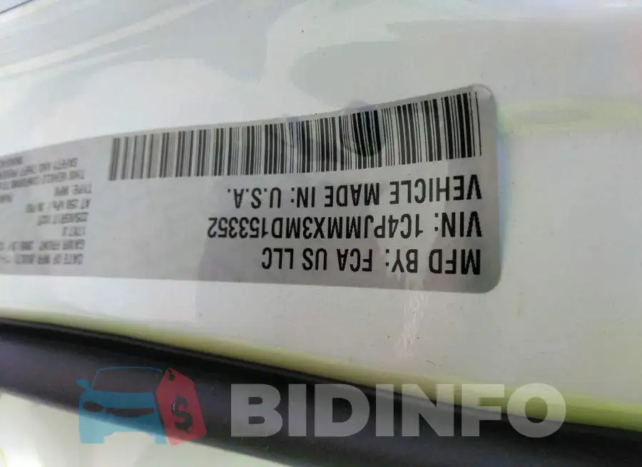 1C4PJMMX3MD153352 Photo# 9