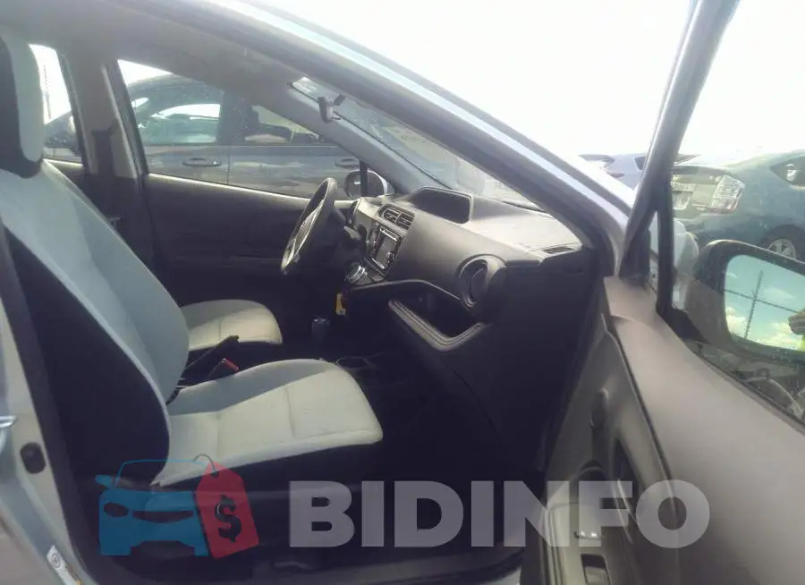JTDKDTB30H1597517 Photo# 5