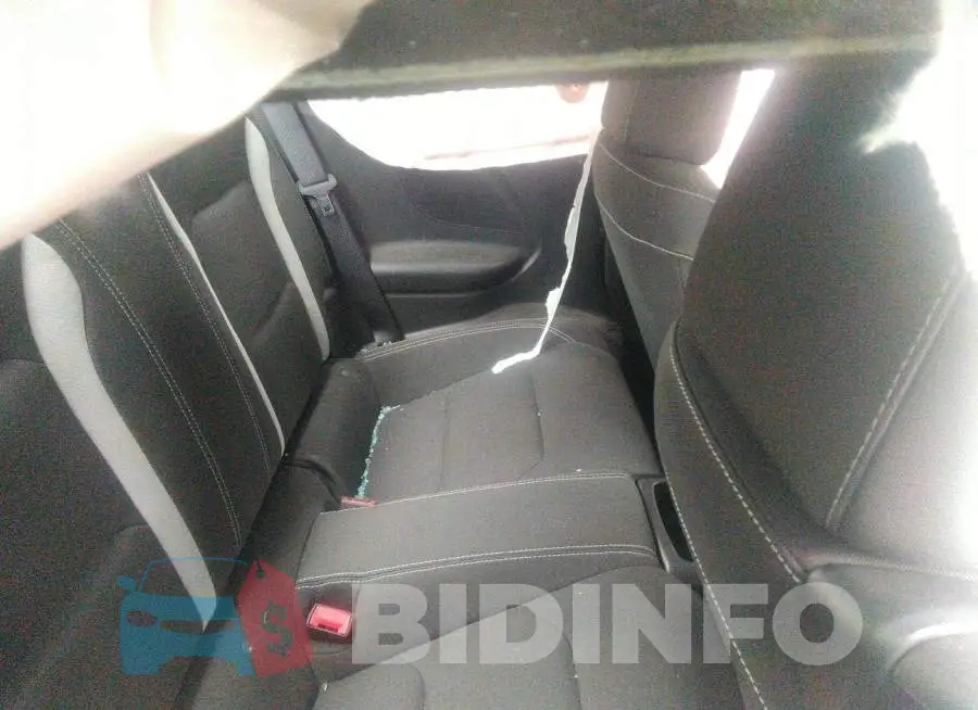 1G1FB1RS7L0118185 Photo# 8