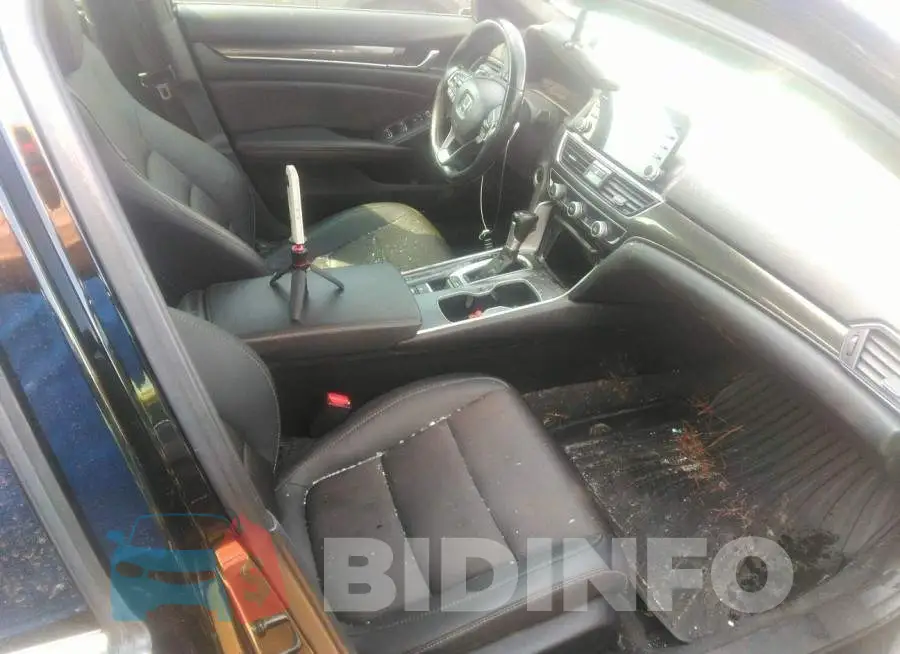 1HGCV1F32KA154892 Photo# 5