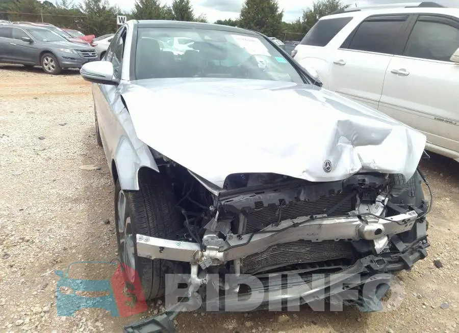 WDDWF4KB1JR400859 Photo# 6