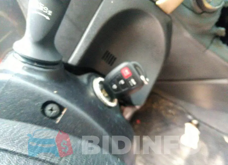 2T1BURHE5FC471416 Photo# 11