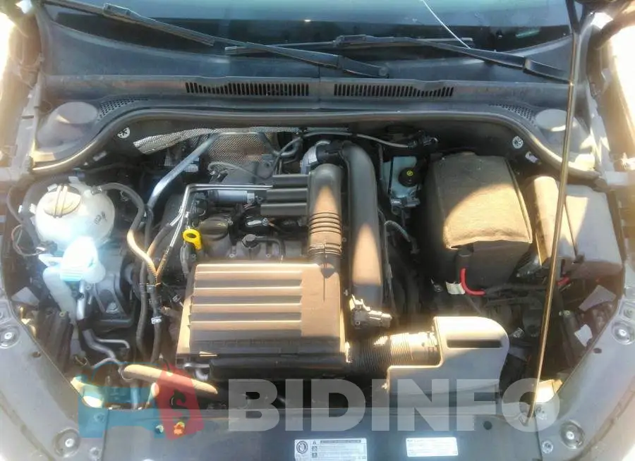 3VW2B7AJ3HM202744 Photo# 10
