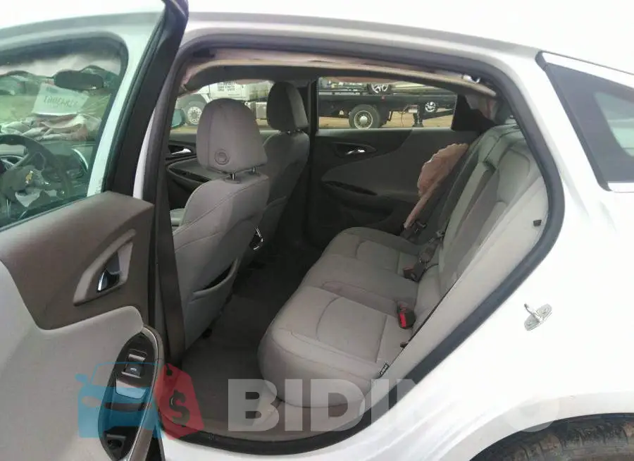 1G1ZD5ST5LF123917 Photo# 8